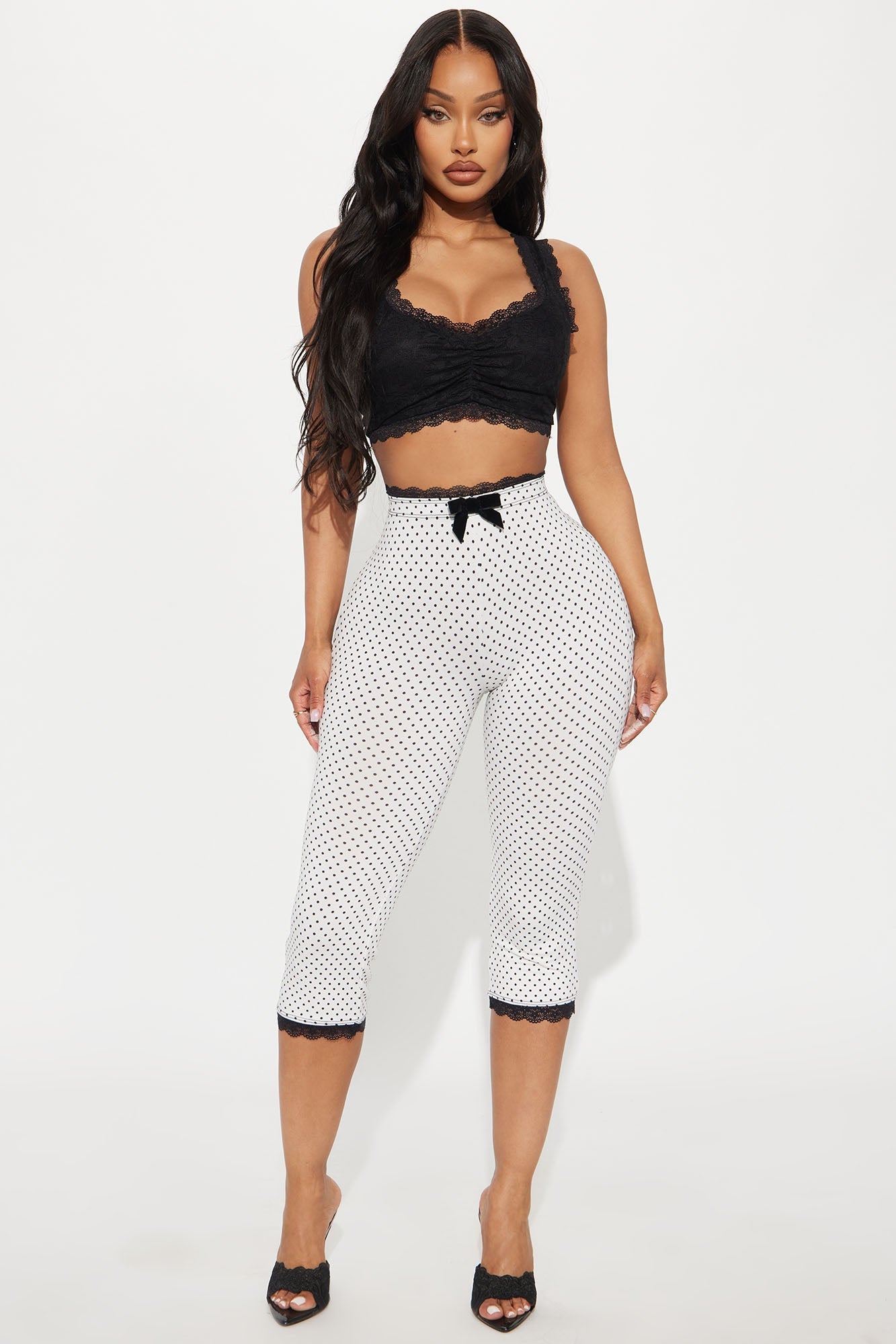 https://cdn.shopify.com/s/files/1/0293/9277/files/02-15-25_S2_17_KJGT4081404_WhiteBlack_KJ_SS_14-26-15_2275_CM.jpg?v=1739832575