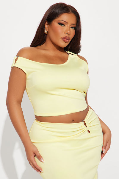 https://cdn.shopify.com/s/files/1/0293/9277/files/04-04-25_S4_48_ZA92X405_Yellow_CC_CR_MC_15-19-46_PLUS_6173_CM_KP.jpg?v=1745948324&with=400&height=600