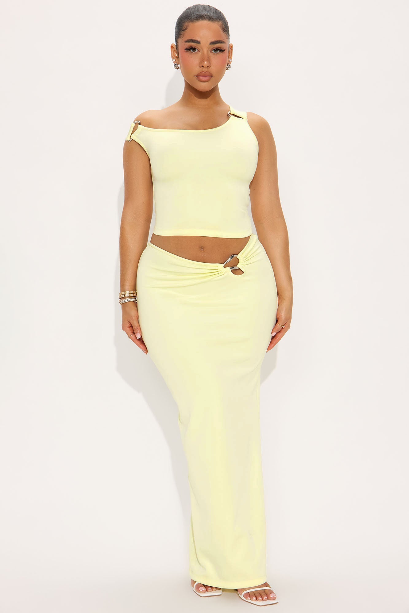https://cdn.shopify.com/s/files/1/0293/9277/files/04-07-25_S1_11_ZA92X405_Yellow_ZSR_CR_JW_12-02-14_2634_EH_KP.jpg?v=1745948324