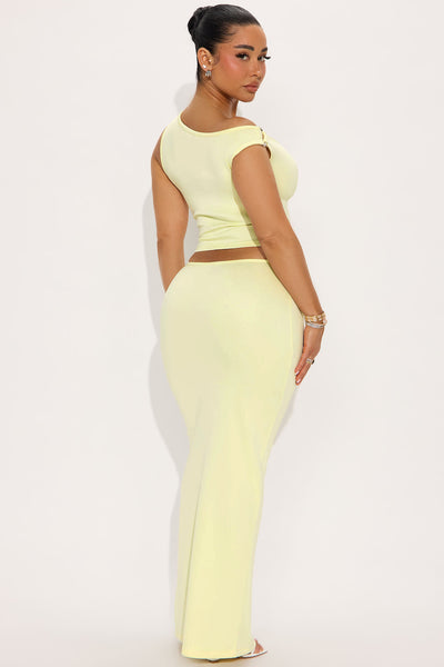 https://cdn.shopify.com/s/files/1/0293/9277/files/04-07-25_S1_11_ZA92X405_Yellow_ZSR_CR_JW_12-02-14_2647_SG_KP.jpg?v=1745948324&with=400&height=600
