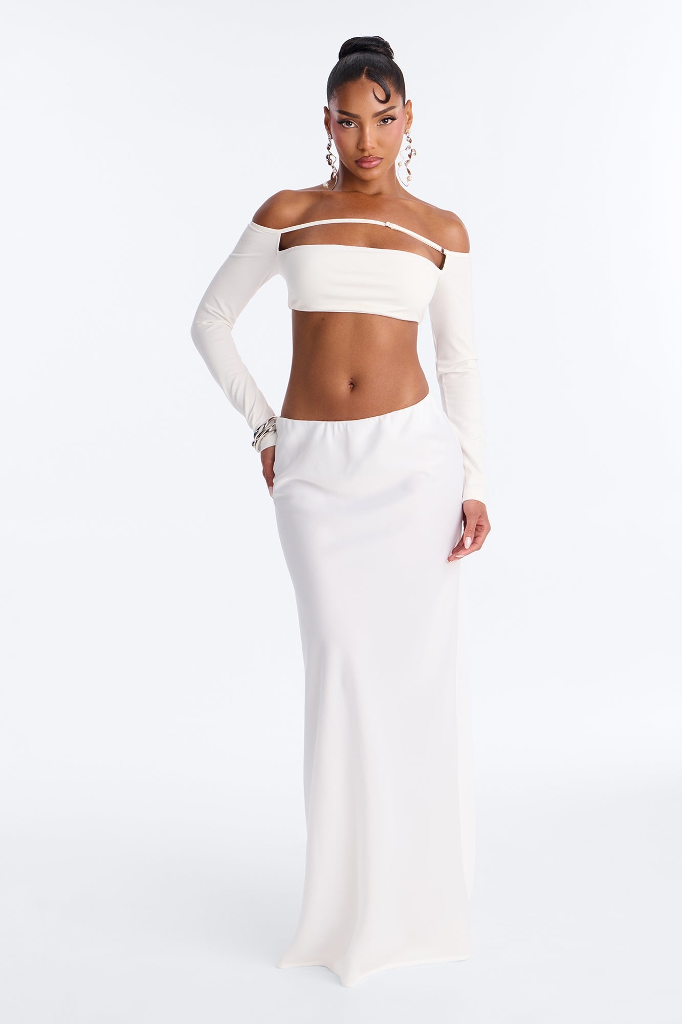 https://cdn.shopify.com/s/files/1/0293/9277/files/05-14-26_S1_12_HF24C602_Ivory_ZSR_KJ_AM_10-41-04_0343_PXF.jpg?v=1778866182