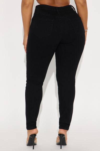 https://cdn.shopify.com/s/files/1/0293/9277/files/05-30-25_S1_48_YJDM15_Black_KJ_PC_14-33-04_9051_PXF.jpg?v=1748892179&with=400&height=600