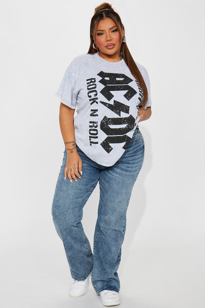 https://cdn.shopify.com/s/files/1/0293/9277/files/08-28-23Studio4_KT_IM_13-30-28_43_ACD2314XX_GreyCombo_4295_PLUS_PXF.jpg?v=1693937365&with=400&height=600