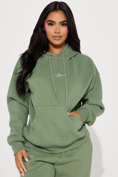 https://cdn.shopify.com/s/files/1/0293/9277/files/09-05-23Studio3_TK_MR_10-41-02_5_FN230310NR4_Sage_2822_CM.jpg?v=1694206324&with=400&height=600