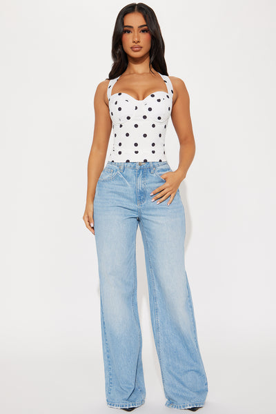 https://cdn.shopify.com/s/files/1/0293/9277/files/12-26-24_S1_7_KDXT4073121_WhiteBlack_AZ_SS_09-56-39_5772_PXF.jpg?v=1735596488&with=400&height=600