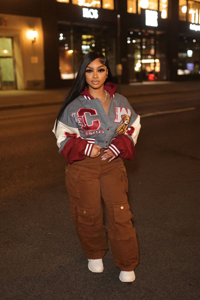 https://cdn.shopify.com/s/files/1/0293/9277/files/6-11-2024__189__Cali_Teddy_Bomber_Jacket_grey_combo_GF.jpg?v=1722447647&with=400&height=600